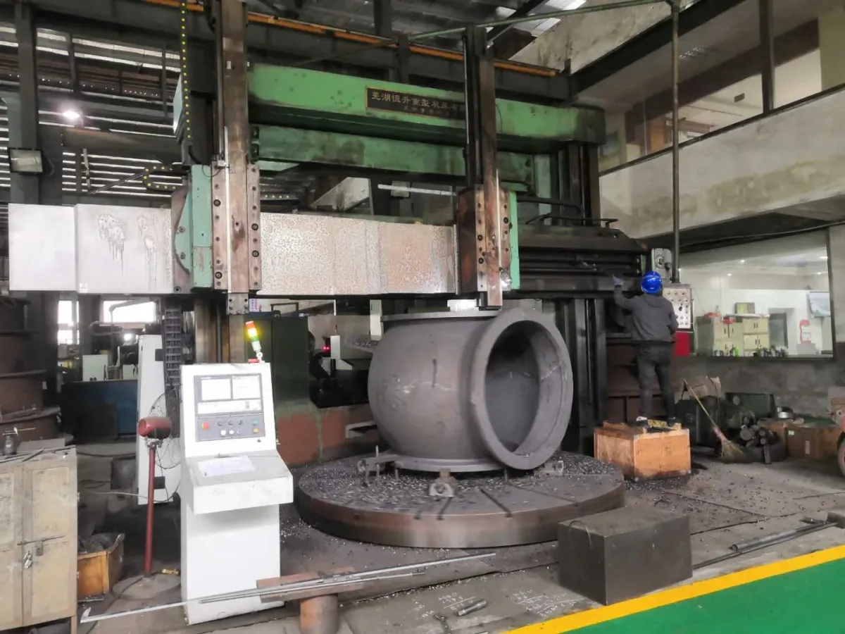 Valve machining equipment at Shengli Valve
